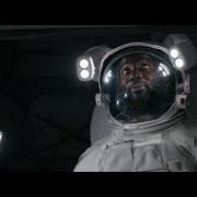 Кадр з фільму Далекий космос