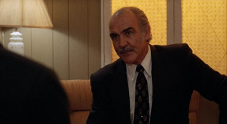 Кадр з фільму Сімейний бізнес