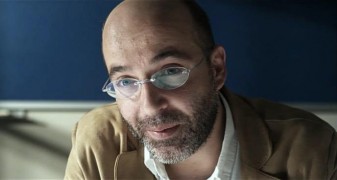 Кадр з фільму Гірке кохання