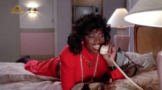 Кадр з фільму Він - моя дівчина