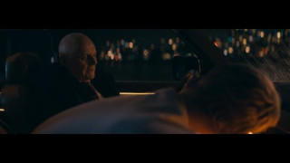 Кадр з фільму Під замком