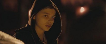 Кадр з фільму Впусти мене