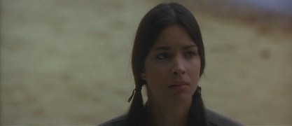 Кадр з фільму Сіра Cова