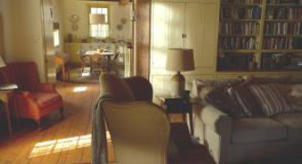 Кадр з фільму Візит