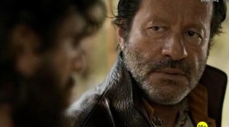 Кадр з фільму Червоний колір Бразилії