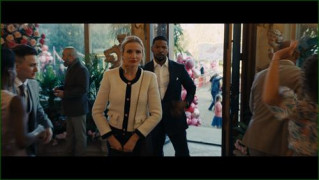 Кадр з фільму Знову в дії