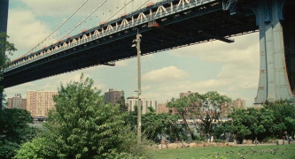 Кадр з фільму Минуле не вмирає