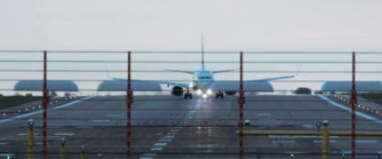 Кадр з фільму Небезпечне небо: Мертва зона