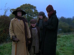 Кадр з фільму Верби взимку