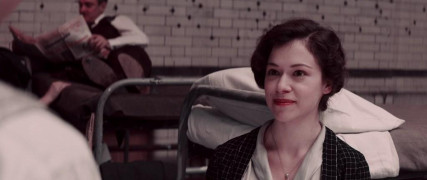 Кадр з фільму Жінка в золотому