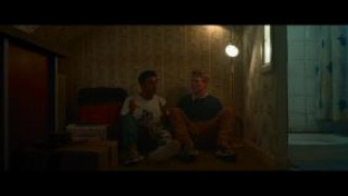 Кадр з фільму Магічні двері