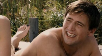 Кадр з фільму У коханні дозволено все