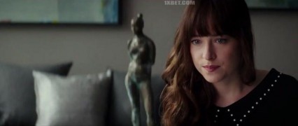 Кадр з фільму П'ятдесят відтінків свободи