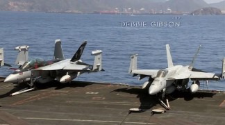 Кадр з фільму Мега-акула проти Меха-акули