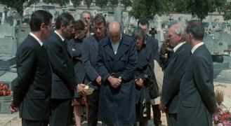 Кадр з фільму Код невідомий: Незакінчена розповідь про кілька подорожей