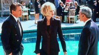 Кадр з фільму Тінь сумніву