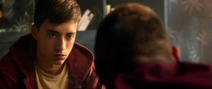 Кадр з фільму Ми помираємо молодими