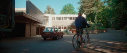 Кадр з фільму Кривава таємниця