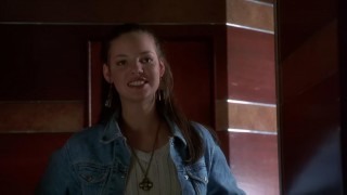 Кадр з фільму В облозі 2. Територія темряви