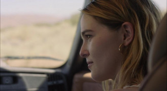 Кадр з фільму Квітка