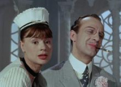 Кадр з фільму Не кажучи вже про всіх цих жінок