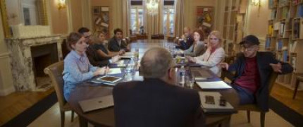 Кадр з фільму Помінятися місцями