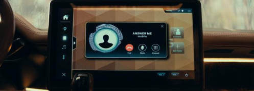 Кадр з фільму Під замком