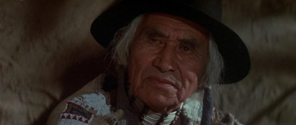 Кадр з фільму Маленька велика людина