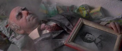 Кадр з фільму Місце на цвинтарі