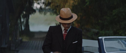 Кадр з фільму Знахар