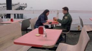 Кадр з фільму Будинок із піску і туману