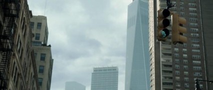 Кадр з фільму Заплати привиду