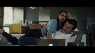 Кадр з фільму Найщасливіша дівчина на світі