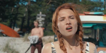 Кадр з фільму Проти вітру