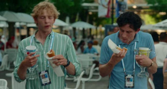 Кадр з фільму Суперники