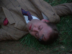 Кадр з фільму Самотній вовк