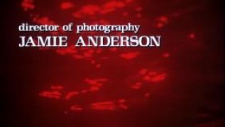 Кадр з фільму Піранья