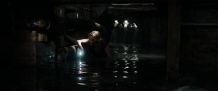 Кадр з фільму Хижаки