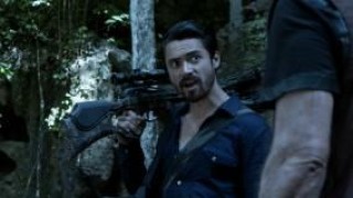 Кадр з фільму Важка мішень 2