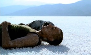 Кадр з фільму Красива робота