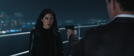 Кадр з фільму Брудна гра