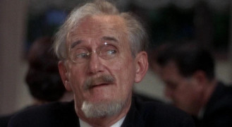 Кадр з фільму Розірвана завіса