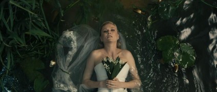 Кадр з фільму Меланхолія