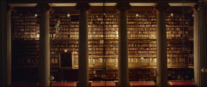 Кадр з фільму Різні світи