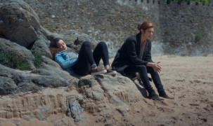 Кадр з фільму Дівчина з браслетом