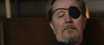 Кадр з фільму Кур'єр