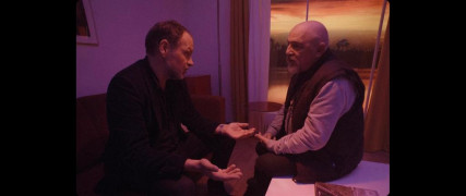 Кадр з фільму Вічне світло