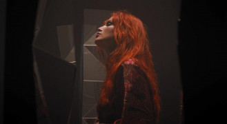 Кадр з фільму Гуркіт крізь темряву