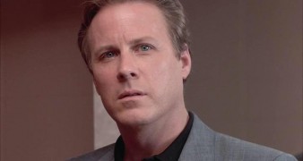 Кадр з фільму Зрада