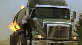 Кадр з фільму Мегарозлом (Мегапровал)